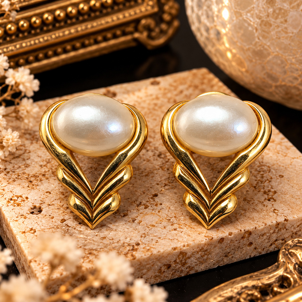Vintage 80s Faux Pearl Earrings Gold Tone Modernist Art Deco Pierced 1.25"